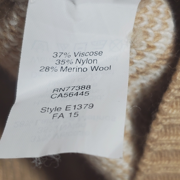 J Crew Factory Diamond Print Tan Sweater Medium - Picture 6 of 7